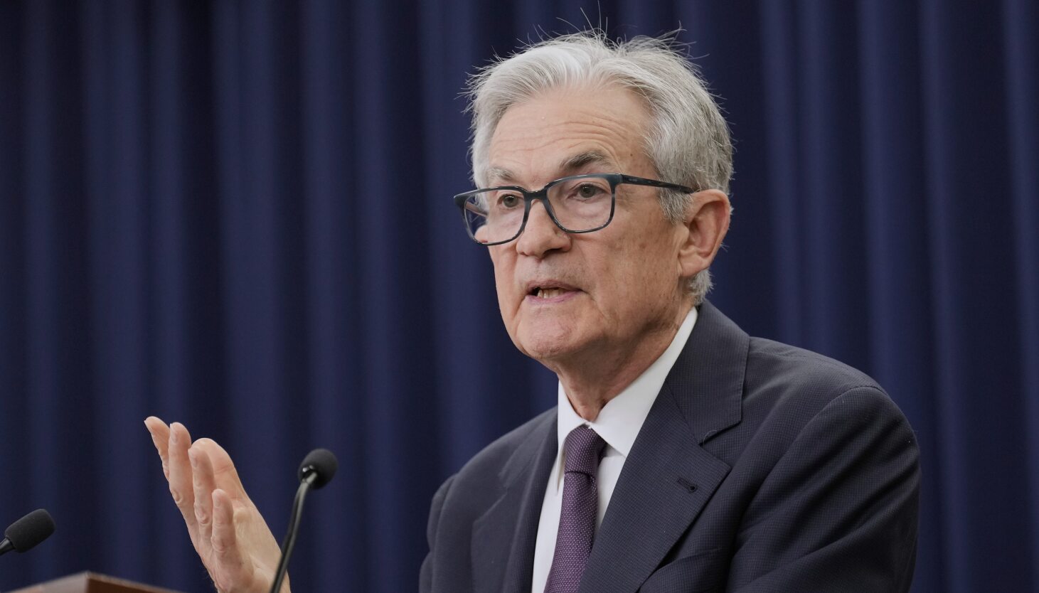 powell-says-fed-can-wait-to-decrease-interest-rates-as-trump-demands-cuts