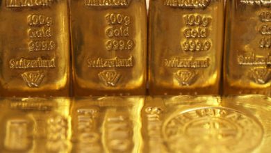 Americans are a crazy gold and Asian profits that keep buying