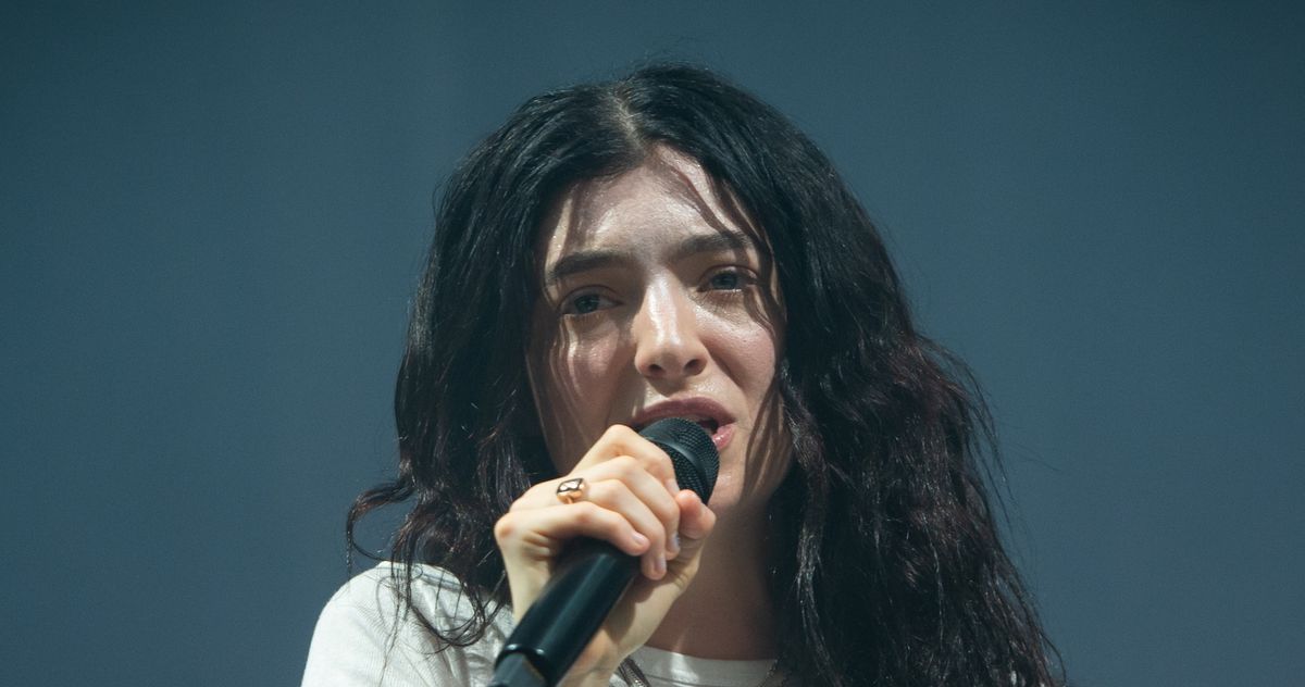 lorde,-kacy-hill,-and-jim-e-stack-tiktok-drama,-defined