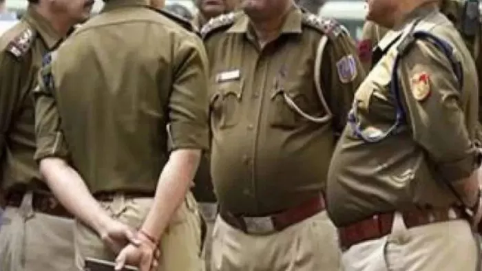 False policeman who cheated the businessman with the warrant came the right police and opened the secret; What is the matter? – Ludhiana News False Policeman detained the businessman using arrest order