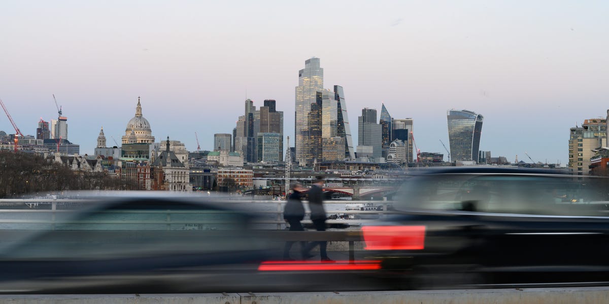 the-rich-previous-to-flock-to-the-united-kingdom-now-it’s-bleeding-millionires.