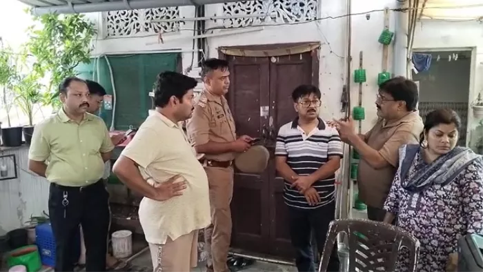 In Lucknow, a textile trader gave life by consuming poison with woman and daughter, sensation in the area due to collective suicide – Lucknow Family Suicide Business Menter, wife and founder of the daughter who died