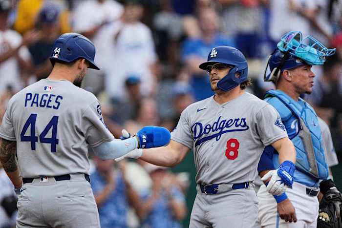 dodgers’-hernandez-and-smith-homer,-wrobleski-pitches-6-innes-of-3-hit-ball-in-5-1-get-over