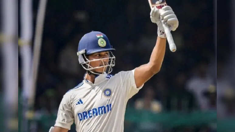 Ind vs Aus: 10 batsmen in the world that die most sixes in Test cricket, third name shocking