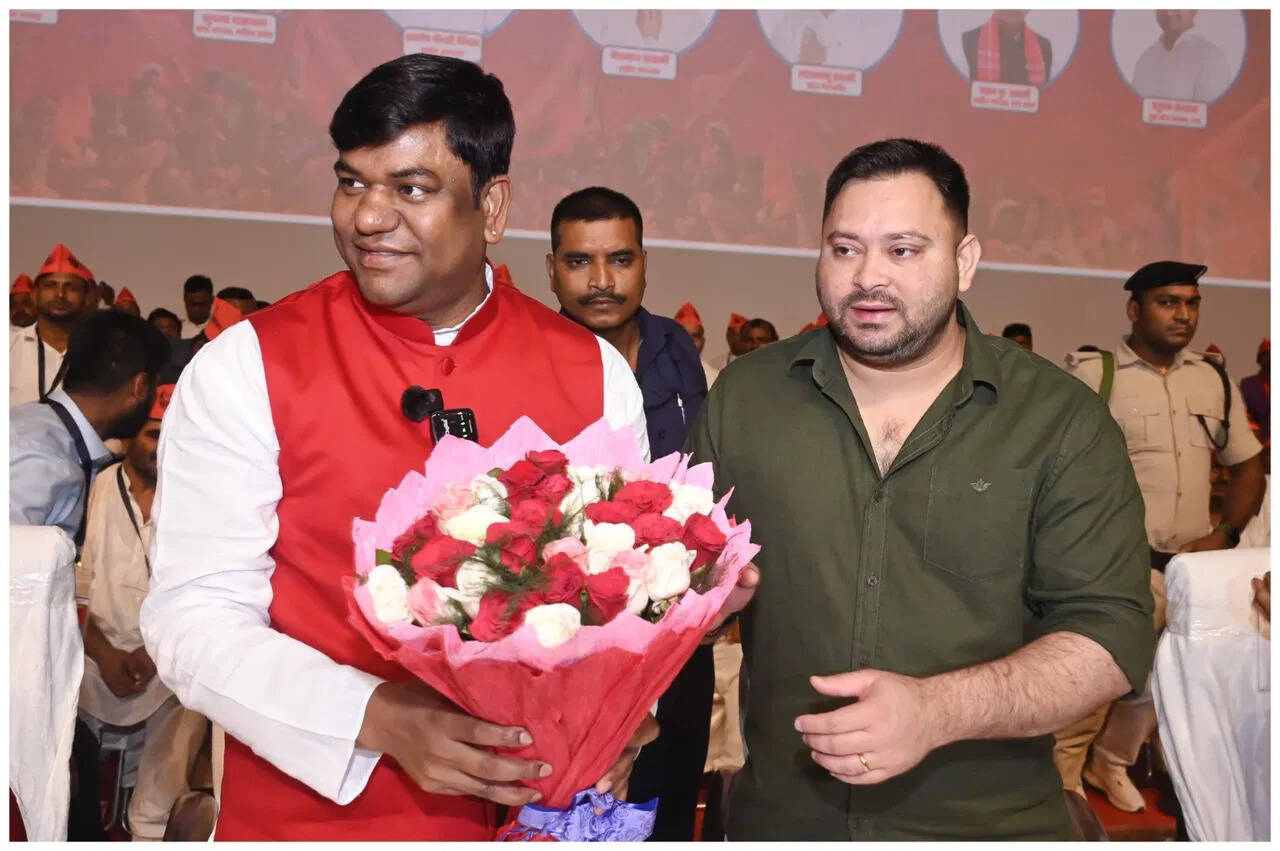 Before the election in Bihar, the game of pressure politics began to reappear, VIP stunned 60 seats