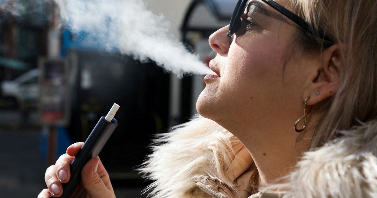 Study: Electronic cigarettes with a single use are more dangerous than traditional cigarettes