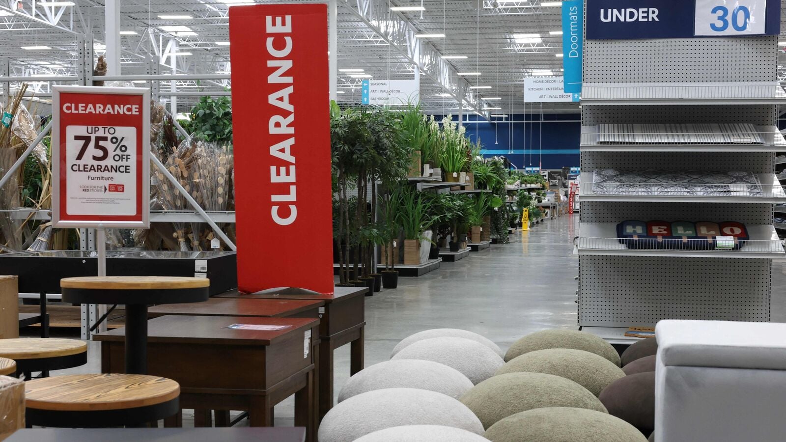 A fresh madness of retailers is reforming financial markets