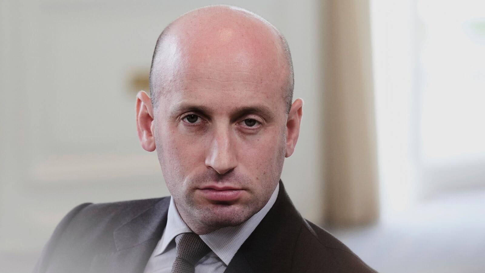 White House Deputy Deputy Stephen Miller announces $ 50,000, retention bonus for new employees amid DHS Hiring Drive | Today news