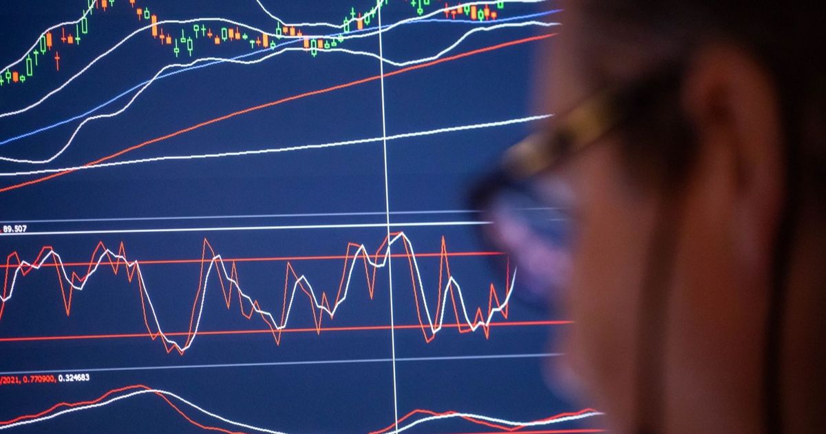 Commercial agreements pay Asian shares to register the biggest profits in a month