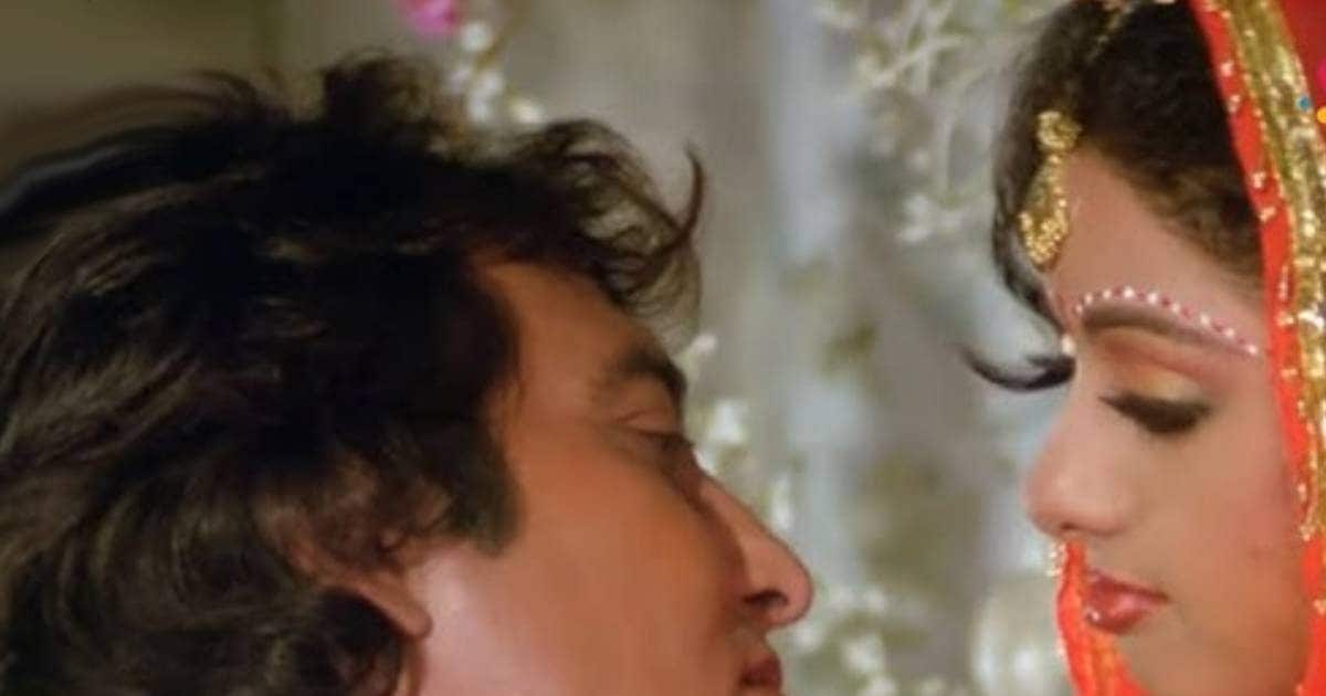 Rekha’s film’s film, the heroine of Rishi Kapoor, has a blockbuster, Vinod Khanna became a superstar overnight after getting Vinod Khanna