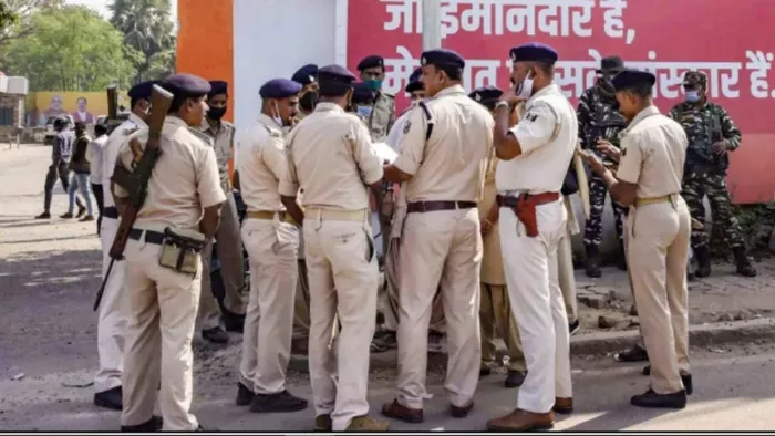 Bhagalpur News: Painty Gaurav Yadav Alias Bottle and Kamdev were in District Bardar, Rose Banks Hajiri – Bhagalpur News Famous Criminals Banneed Daily Reporting