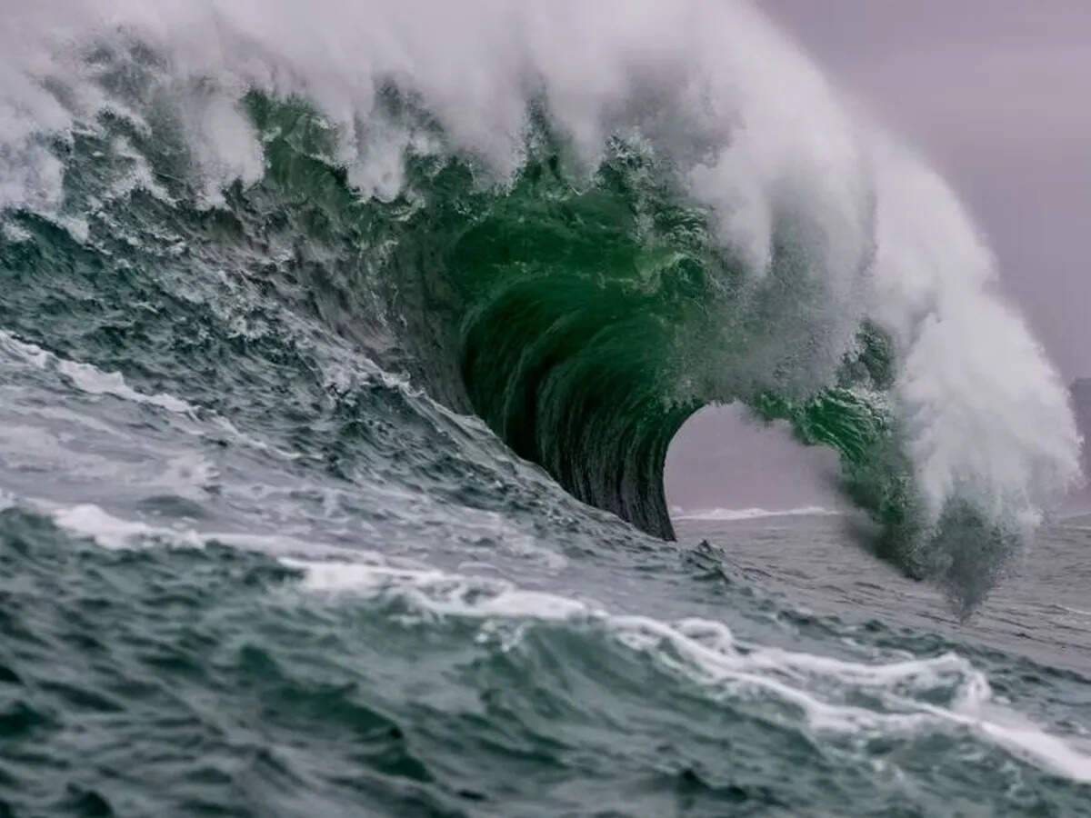 Why arise waves that arise after the earthquake? Learn how tsunami is made and when alert is released, all know in one click