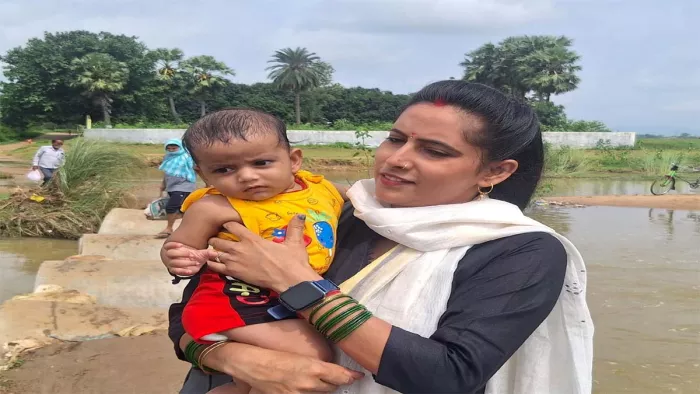 Bihar viral teacher Khushboo, who taught children with a unique style, was discussed again … Amitabh Bachchan, Anand Mahindra did a lot of praise again, Amitabh Bachchan and Anand Mahindra praised her, Hindi News today today