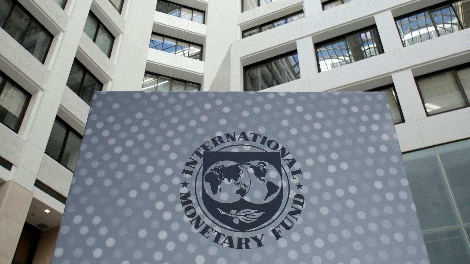 The ‘World Economic Outlook’ of the IMF is too nice for a world