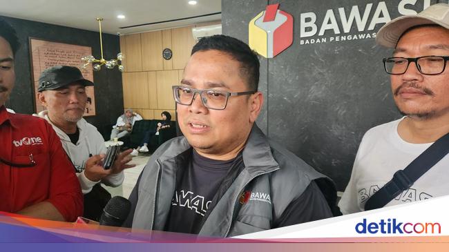 Bawaslu reaction to the decision of the Constitutional Court and often accuse the KPU recommendations