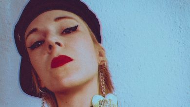 These fashion trends of the 90s are still popular today