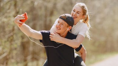 National girlfriends Day 2025: Top 10 wishes, messages to celebrate your friends, besties, sister, mother and partner | Today news
