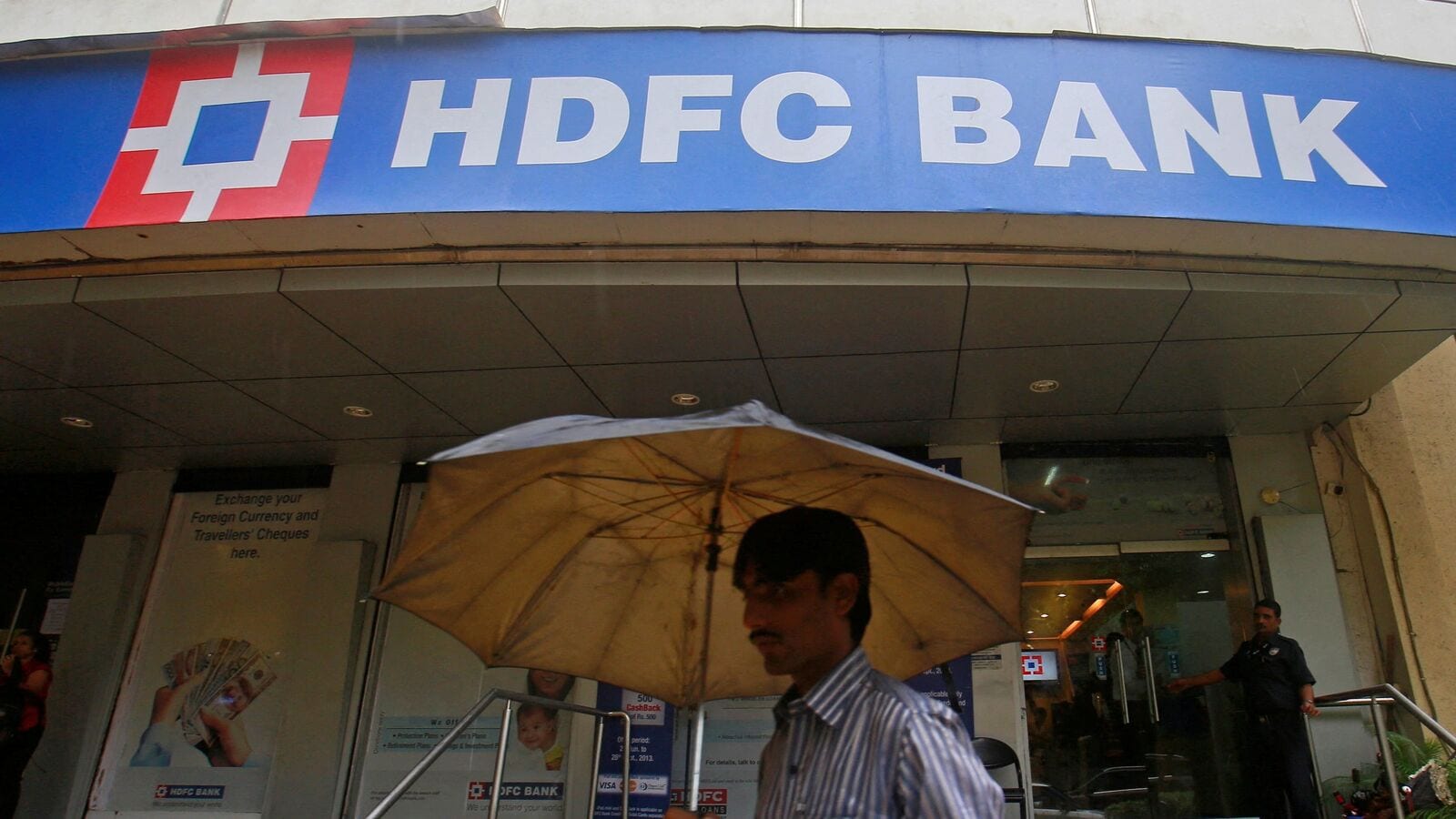 Bank holidays in August 2025: Banks must remain closed up to 15 days this month | Kyk hier na die volledige lys | Mint