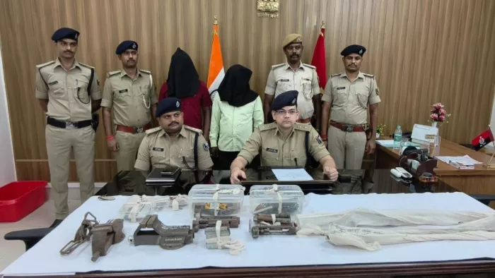 The work to make weapons runs on the banks of the River Godhia, there was a stir from the police attack; Two arrested – Mini rifle factory seized arms
