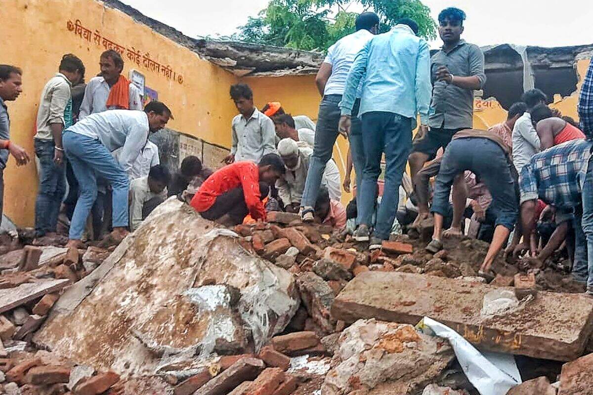 Painful accident in Jhalawar Government School: 7 children were killed due to roof fall, 27 injured