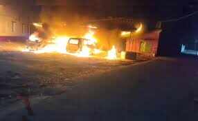 Businessman killed in Muzaffarpur, angry family members burned 2 vehicles from the accused, Ruckus