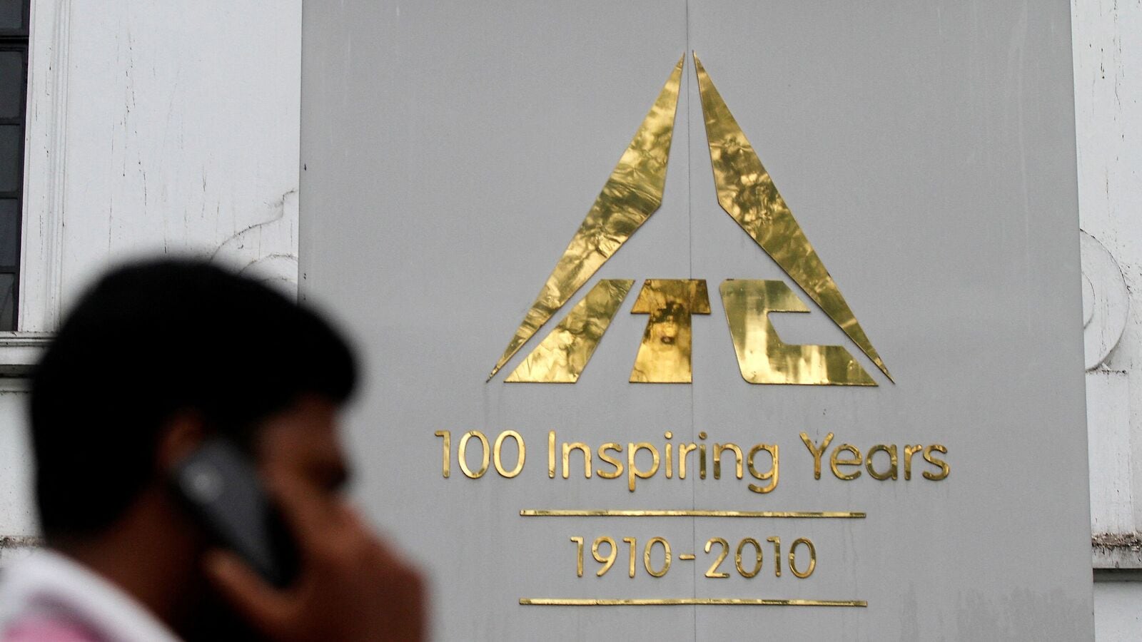ITC Q1 results: net profit at 2%; Cigarette, Agri segments drive income | Company Business News