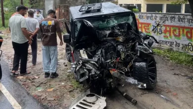 Punjab News: Thar clashed with a tree, the wall broke, two friends were dead; In a fierce accident, the car flew away – Thar broke the wall and collided with a tree, two friends were dead, the car was blown into a horoscope accident into pieces