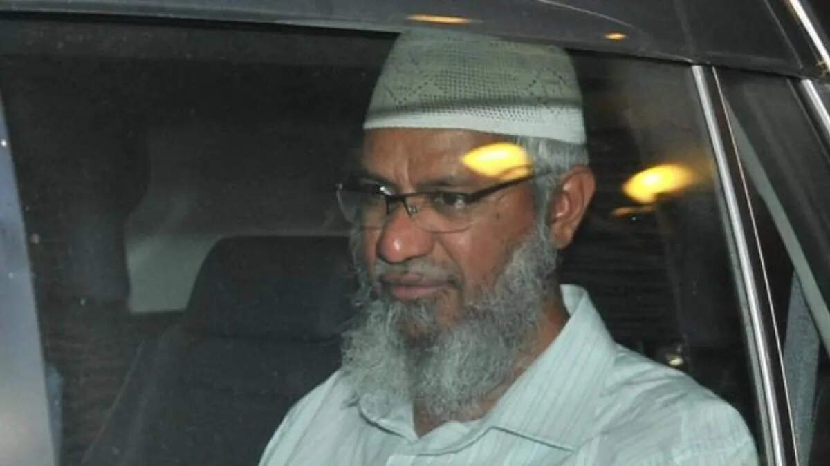 Great disclosure of financing illegal repentance in UP, fear of joining the wire Zakir Naik will be investigated after