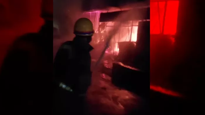 Ghaziabad Fire: Two divisional stores in Shastri Nagar caught fire from the short circuit, loss of millions – NCR Fire Engulfs Departmental Stores in Ghaziabad