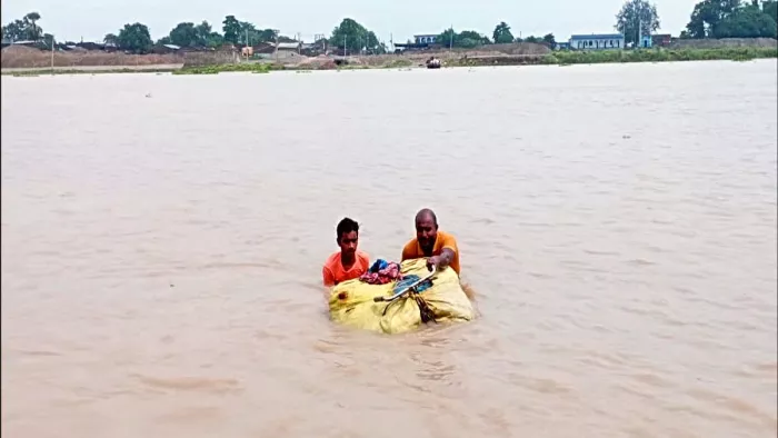 Bihar -flood: Many towns plunged due to flooding in the Ganges … Navagachiya in Bhagalpur, Akbarnagar’s Hall -haal, many roads demolished -Bihar Flood Last News: Flood Crisis in various villages in Bhagalpur Bihar where Ganga in Regat, Bihar Flood News
