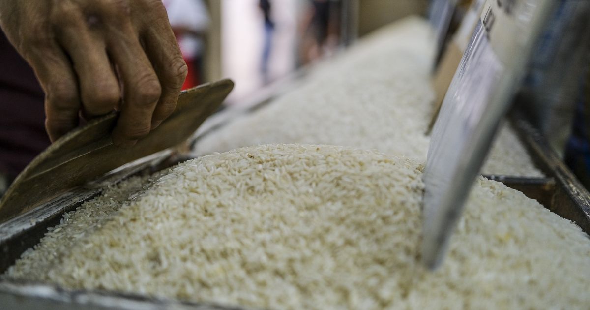 The largest importer in the world. The Philippines suspend the purchase of rice 60 days