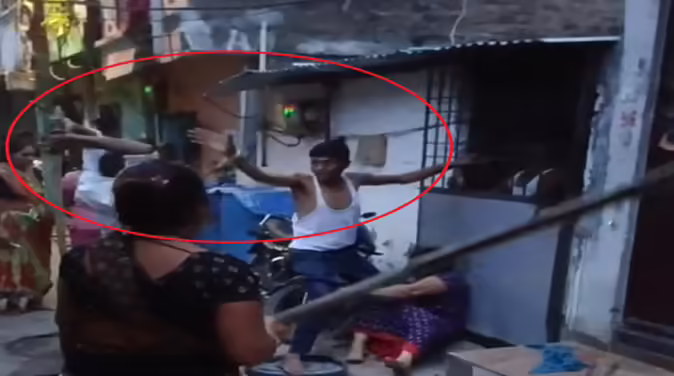 Police sub-inspector is beaten in the Khajrana area of Indore, case of attempted murder against 4 women