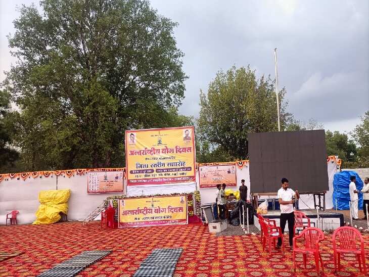 Sawai Madhopur International Paint Camp created a big ruckus. Organizations have riots about this.