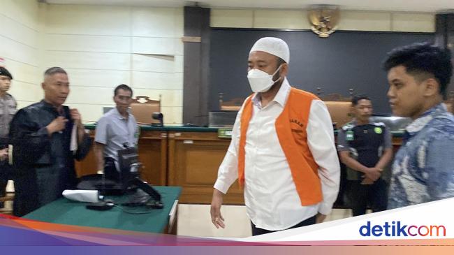 Robig Zaenudin Gamma Shooter was sentenced to 15 years in prison