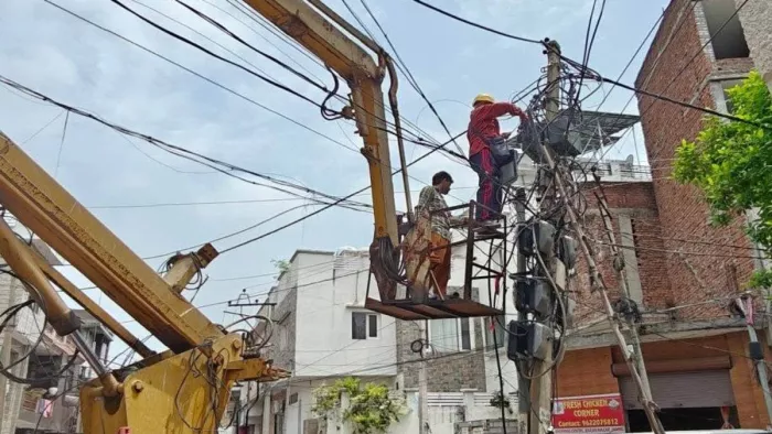 Campaign of Jammu Municipal Corporation; First, a complaint is filed, then the list will be made and the street lights will shine within 24 hours – Jammu Municipal Corporation campaign First of all, the complaint will be registered, and a list is made and
