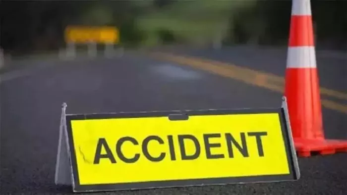 Painful road accident in the Kathua district in Jammu and Kashmir, two youths who died in a collision with motorcycle career tragic road accident in Kathua district, two youths died in a collision between a motorcycle and a cargo carrier