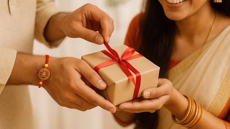 Raksha Bandhan Special: Gift this top share this year to sisters, financial security will be available in the future with Smile on Face