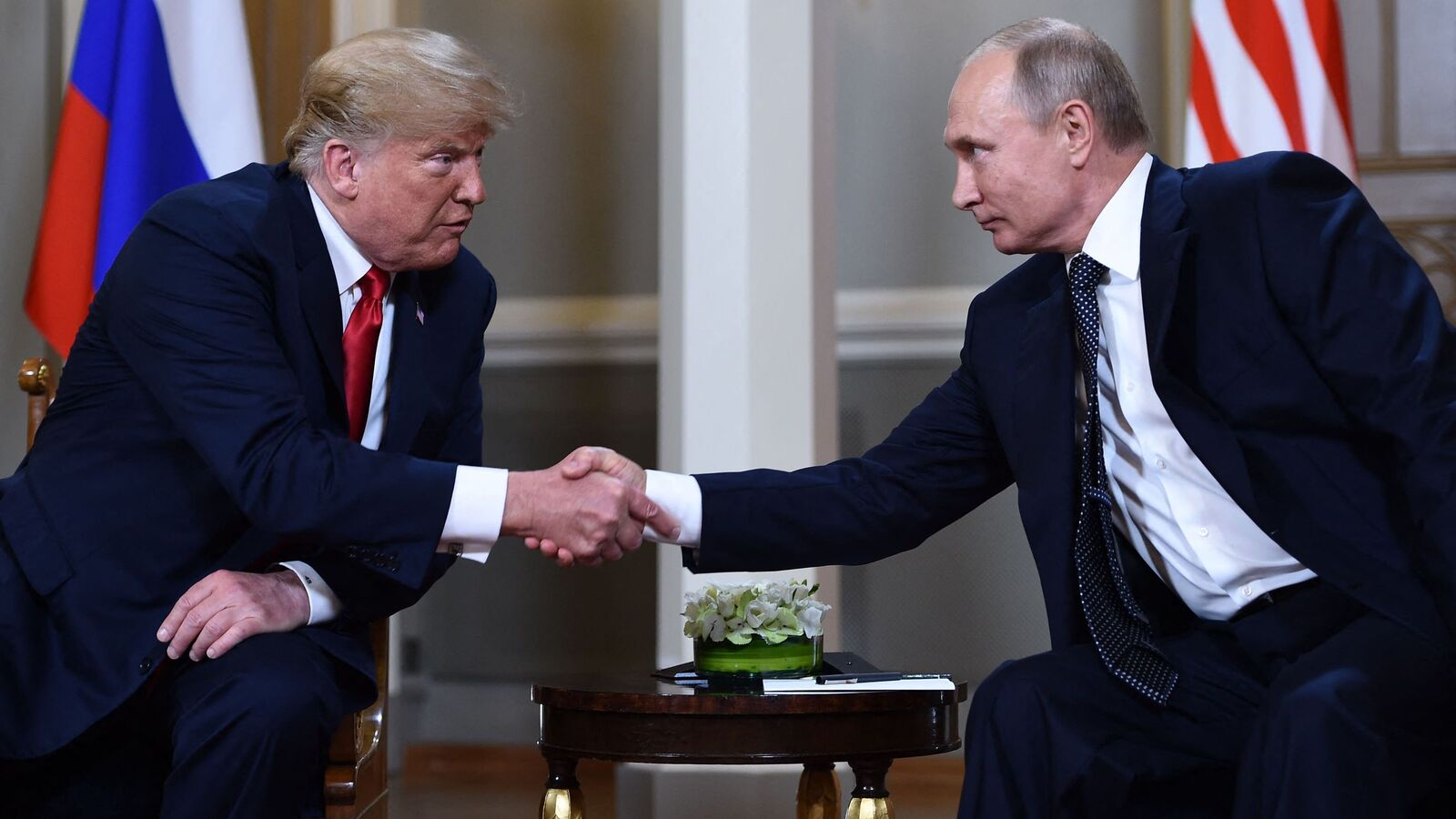 Donald Trump announces the meeting with Vladimir Putin on August 15 amid the raging tariff war