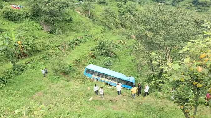Big road accident in the Mandi district of Himachal Pradesh, 7 dead, 22 injured