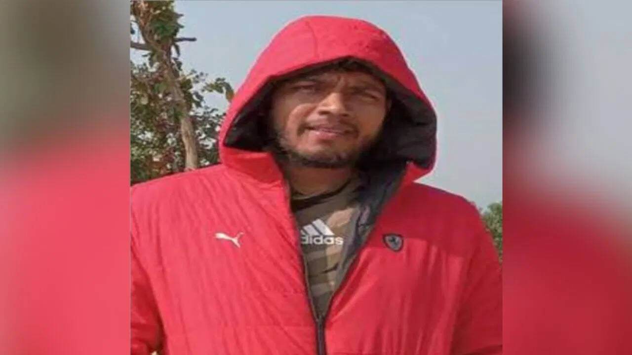 Up stf killed notorious criminal Ashish Ranjan in meeting