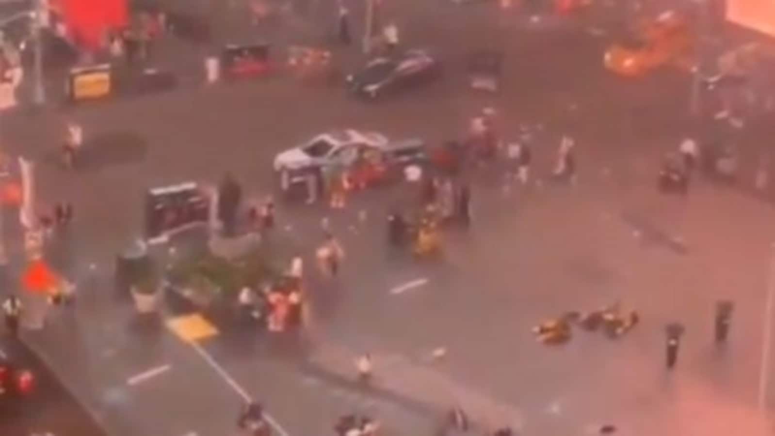 Times Square Shooting: 17-year-old man arrested for injuring 3 after verbal splash, sparks panic and chaos | Videos