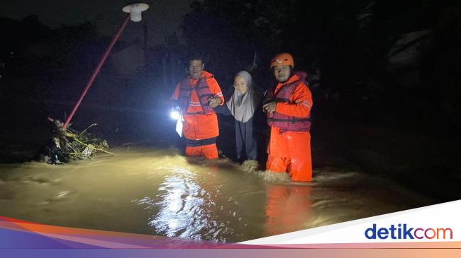 After heavy rains, a number of sub -districts in Bogor Regency were flooded