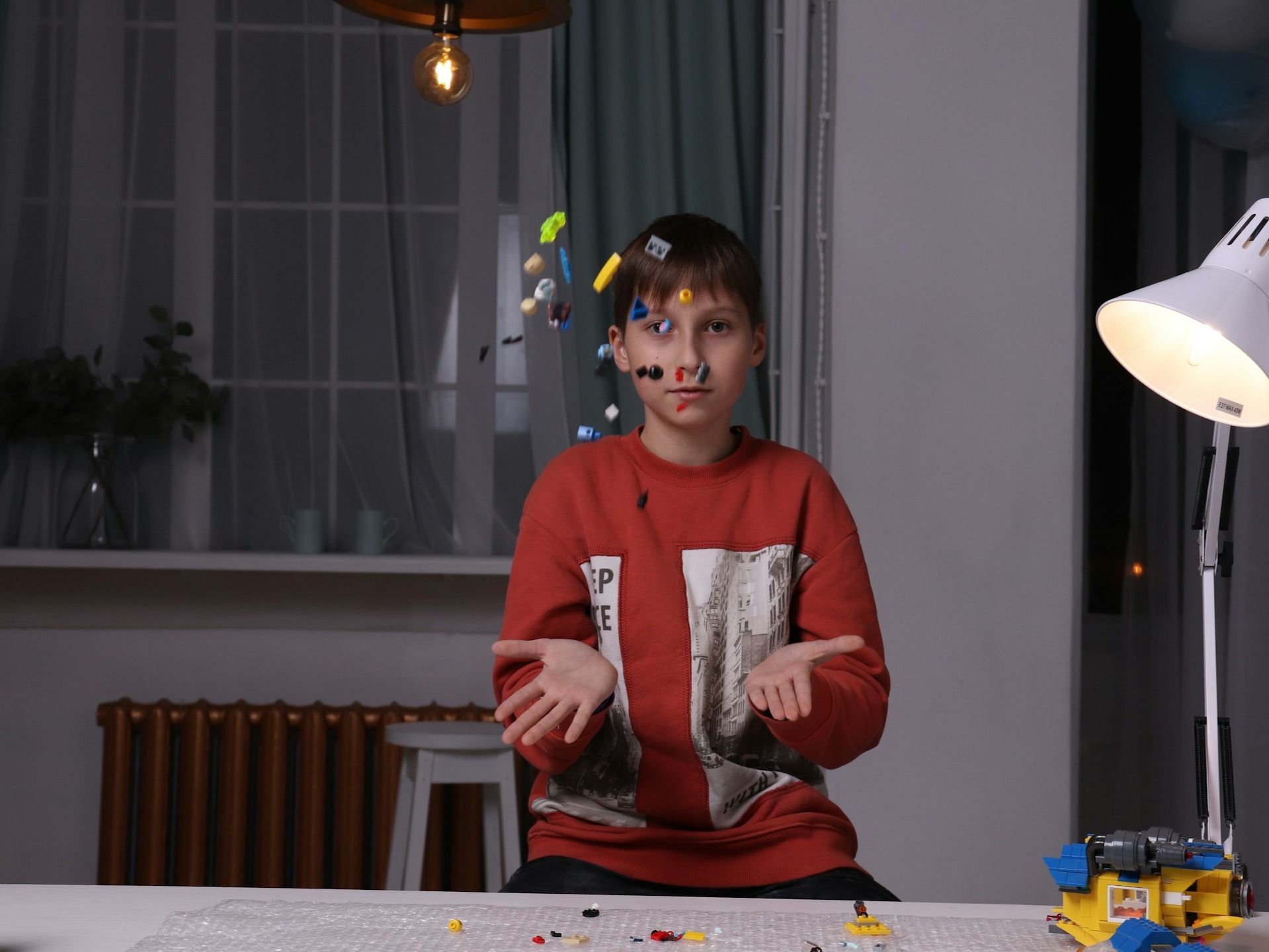 Teach your child with 8 signs