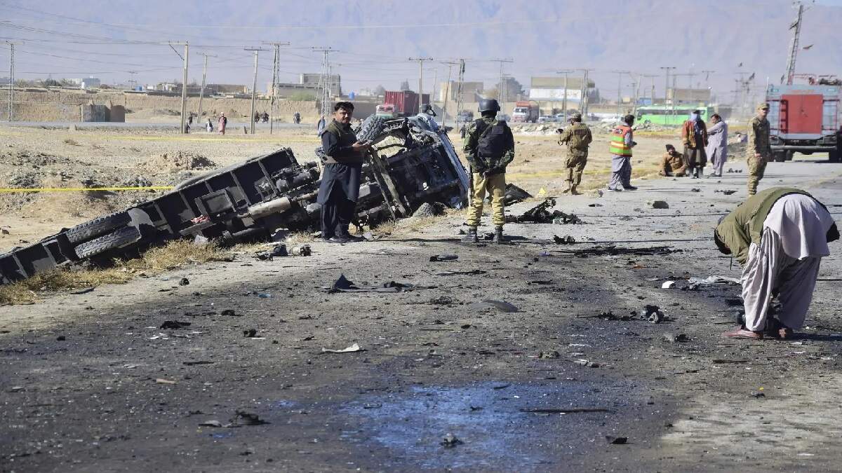 In Pakistan’s Khyber Pakhtunkwa again, the shadow of bullets, unknown attackers targeted the vehicle from Frontier Corps