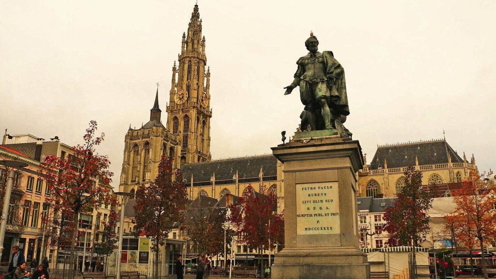 Exploration of Antwerpen, a city plunged into the legacy of Rubens