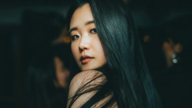 Make hina -oil for black, thick, long hair