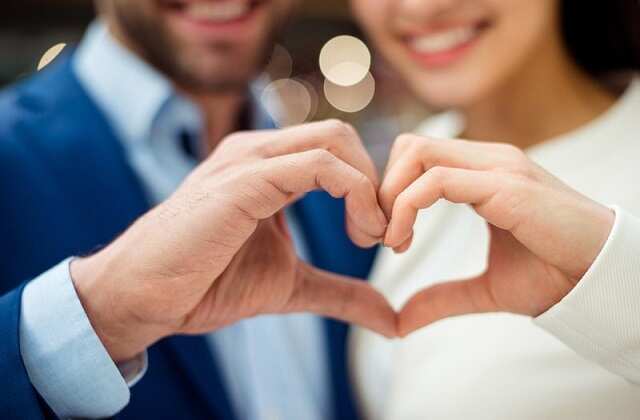Do you know what happens when true love is and what it feels like? If not then watch this video