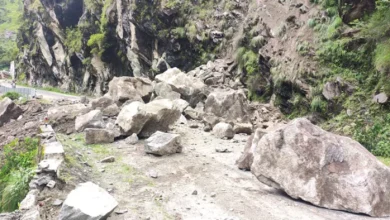 Chardham: The rock broke in the Jawari omsu on the Kedarnath highway