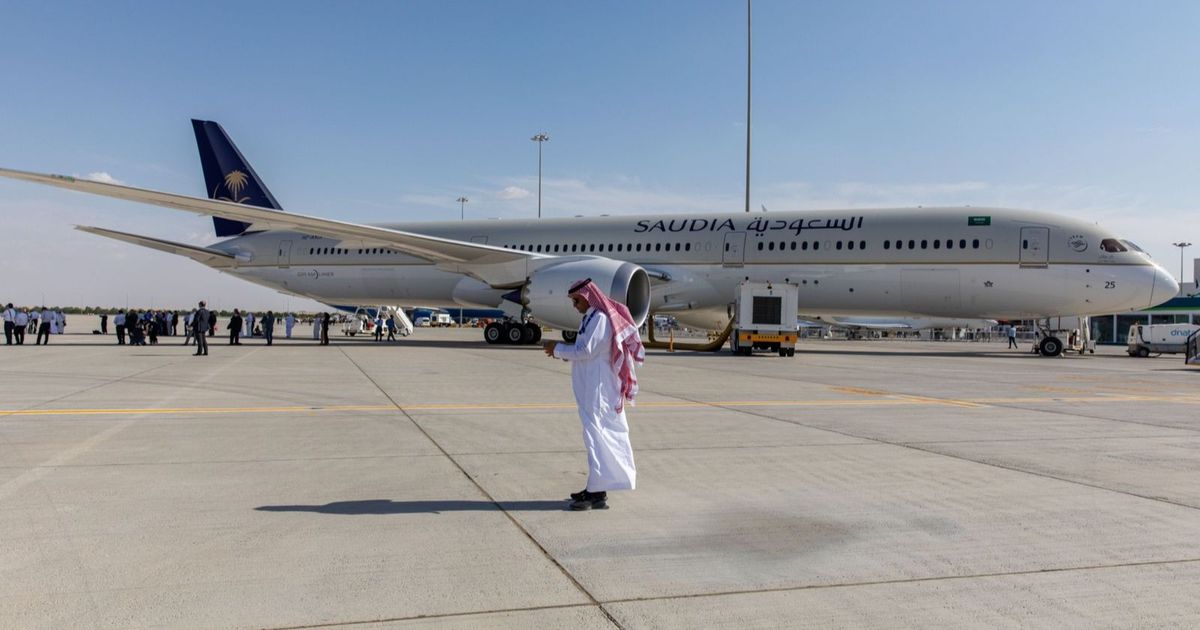 Saudi Airlines negotiates a mask to provide “Starlink” service on its aircraft