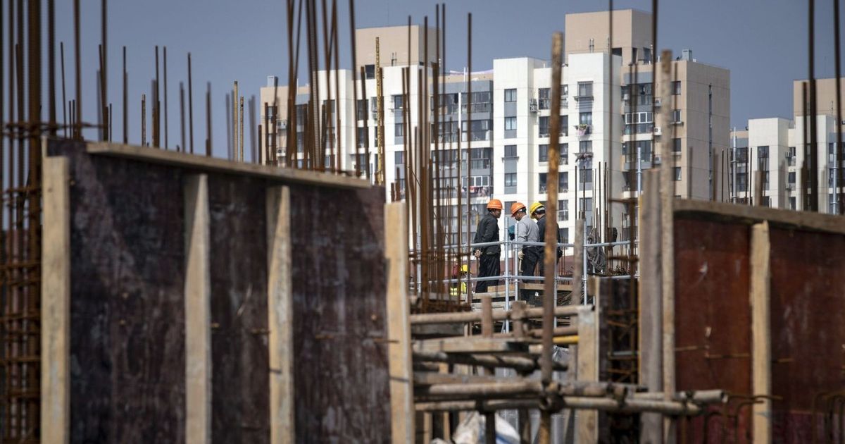 China real estate crisis presses again on the price of iron